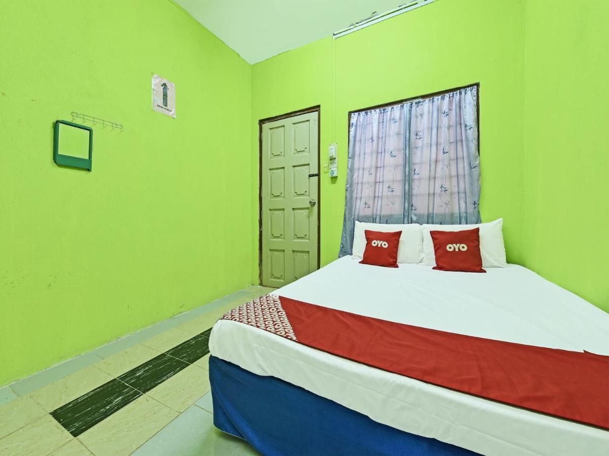 Oyo 90454 Haza Harmoni Guesthouse Kota Bharu Exterior foto