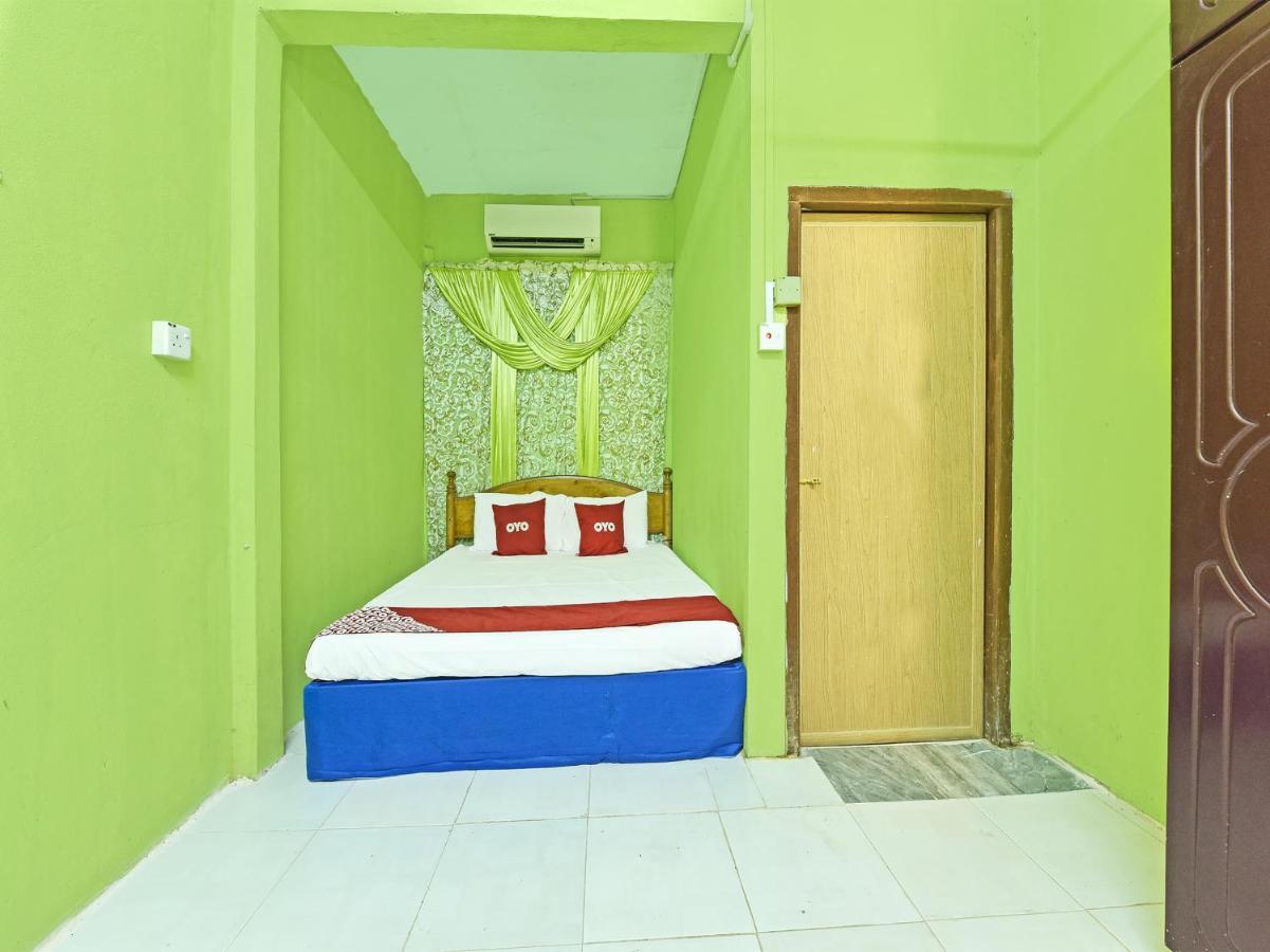 Oyo 90454 Haza Harmoni Guesthouse Kota Bharu Exterior foto