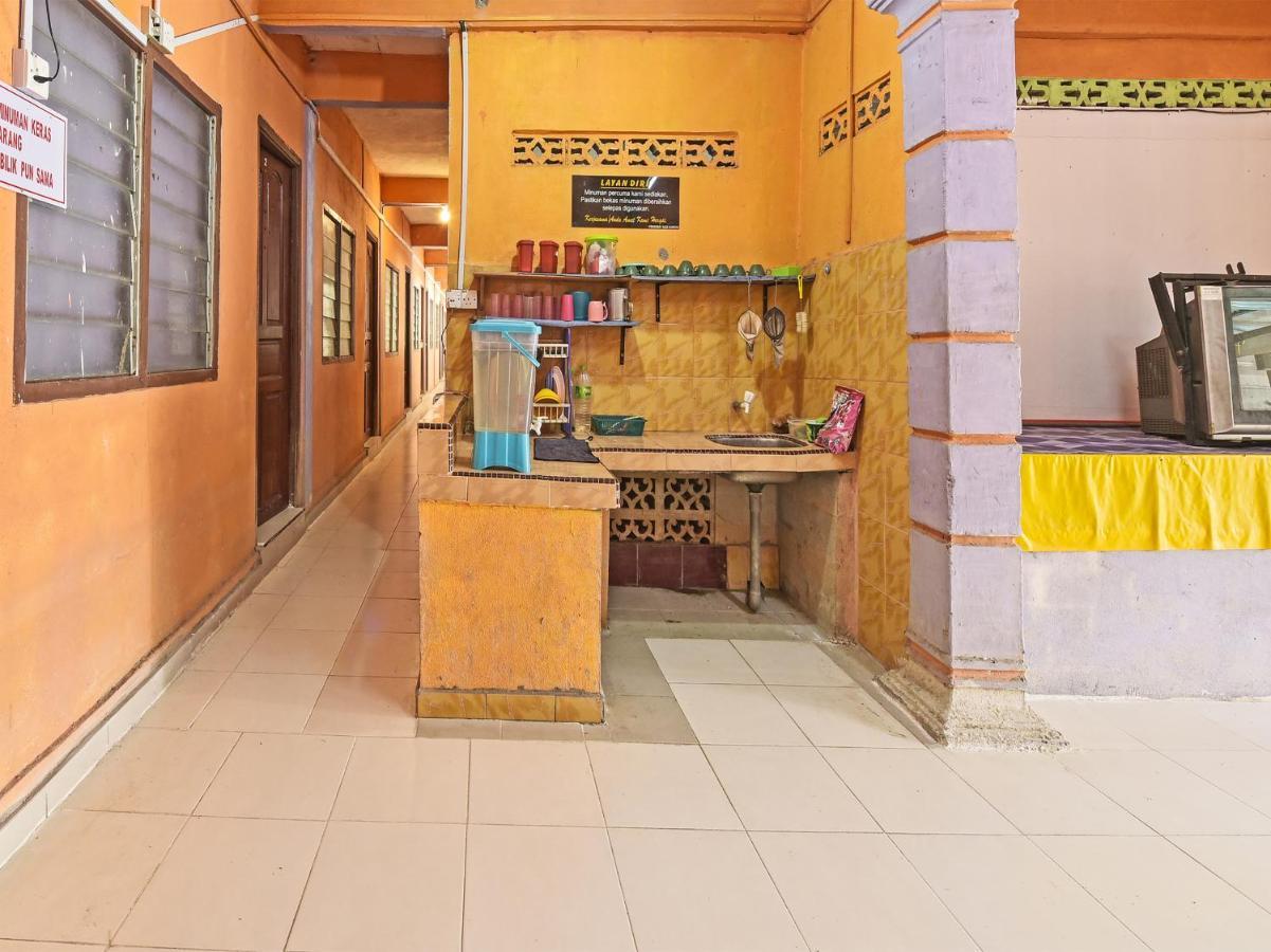 Oyo 90454 Haza Harmoni Guesthouse Kota Bharu Exterior foto